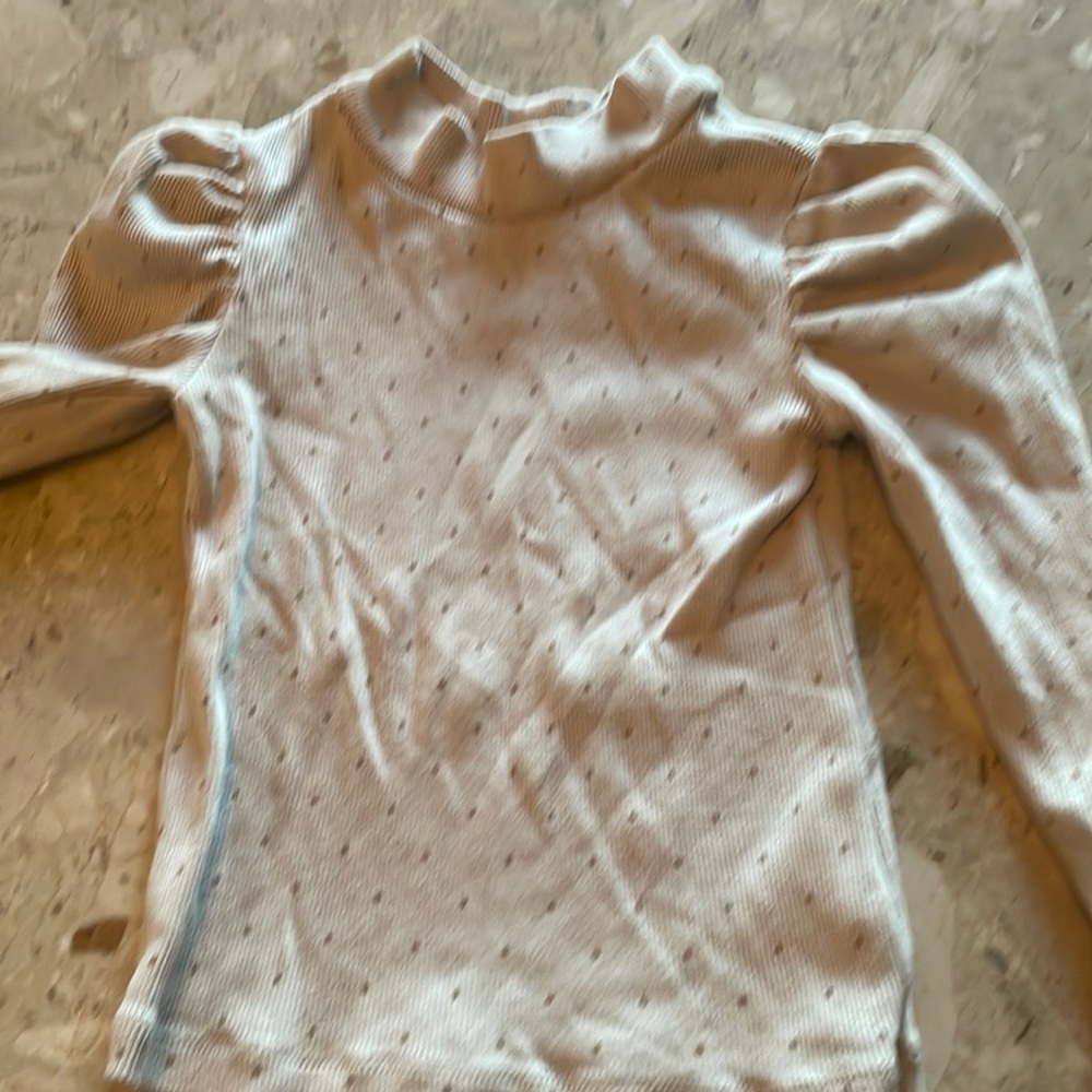 Gap Ribbed Knit Mock Neck top with Gathered Sleeve